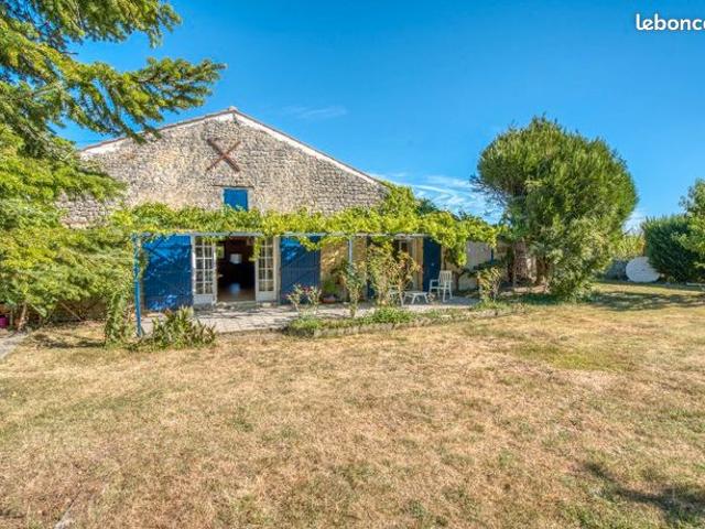 Maison vente à Jonzac, Bois