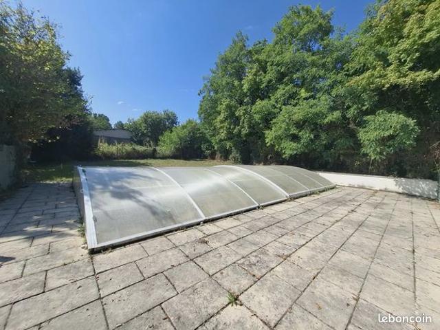 Maison vente à Niort, Chef-boutonne