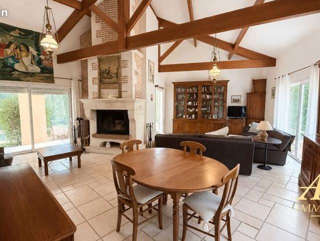 Maison vente à Saint-Pierre-de-Chignac, Dordogne