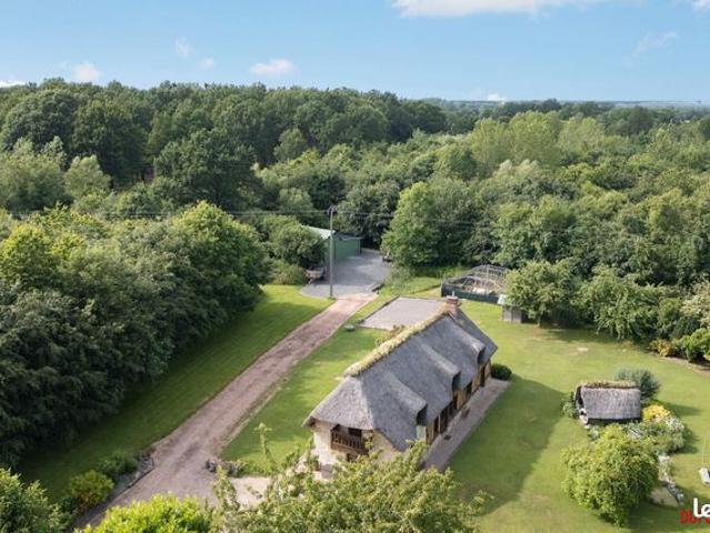 Maison vente à Lisieux, Normandie