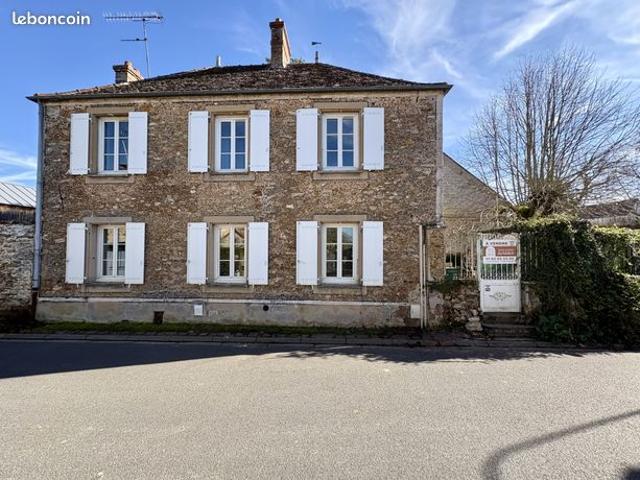 Maison vente à Fontainebleau, Saint-sauveur-sur-ecole