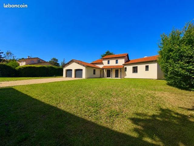Maison vente à Villefranche-sur-Saône, Rhône