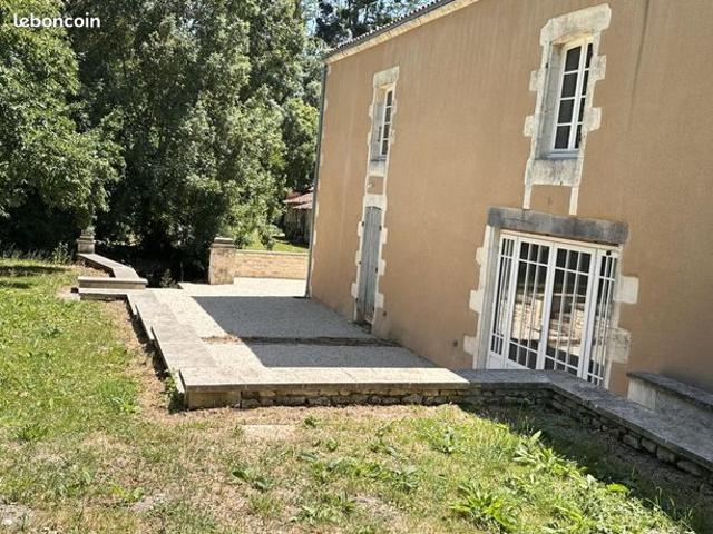 Maison vente à Saint-Jean-d'Angély, Saint-jean-d'angély