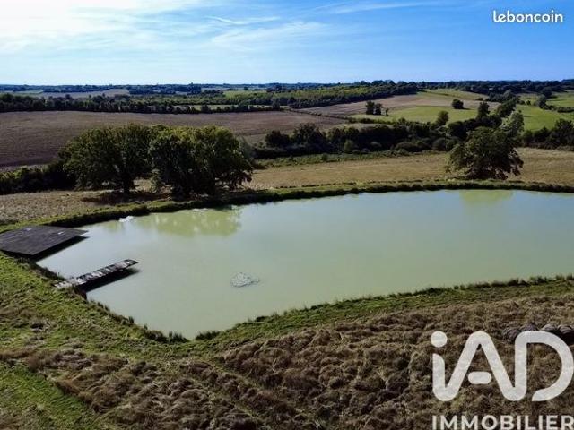 Maison vente à Saint-Amand-Montrond, Arcomps