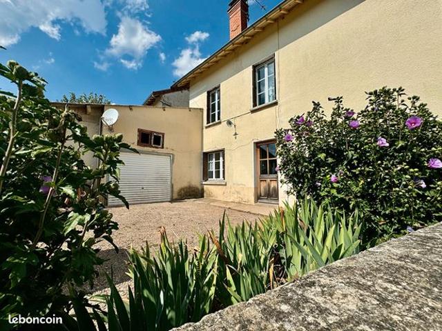 Maison vente à Mâcon, Matour
