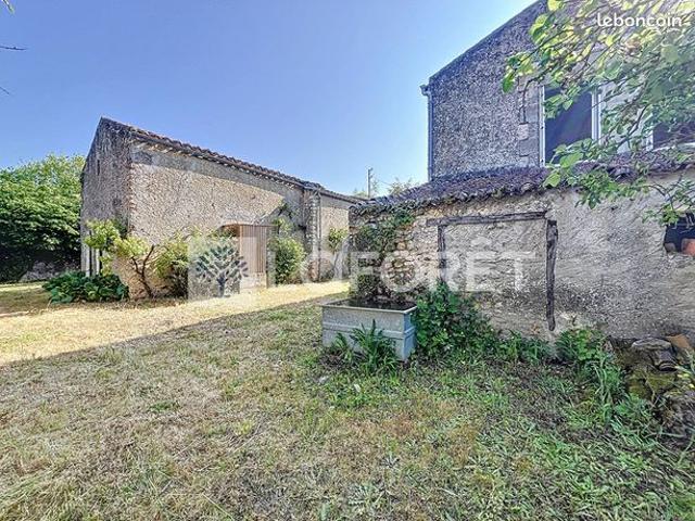 Maison vente à Parthenay, Saint-loup-lamairé