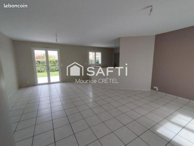Maison vente à La Roche-sur-Yon, Vendrennes