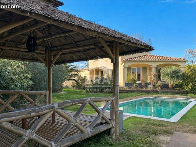 Maison vente à Arles, Maillane
