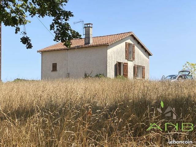 Maison vente à Confolens, La Chapelle