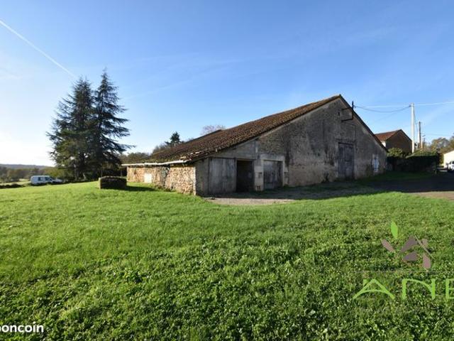 Maison vente à Angoulême, Montbron