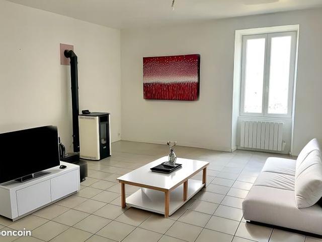 Maison vente à Montmorillon, Béthines