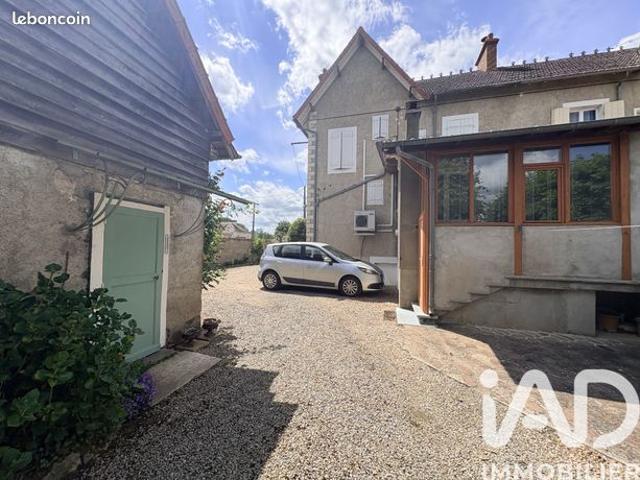 Maison vente à Saint-Amand-Montrond, Lignières