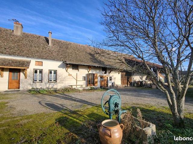 Maison vente à Chalon-sur-Saône, Saint-loup-de-varennes