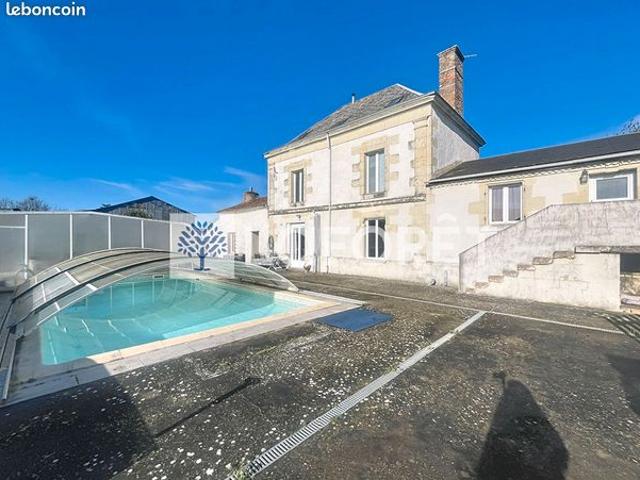 Maison vente à Bressuire, Genneton