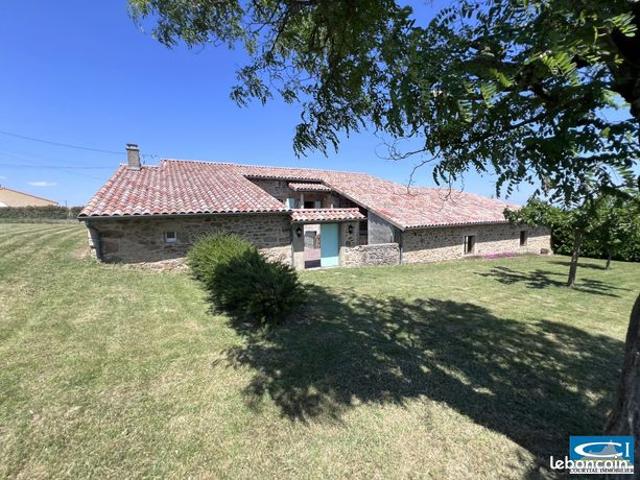 Maison vente à Tournon-sur-Rhône, Étables