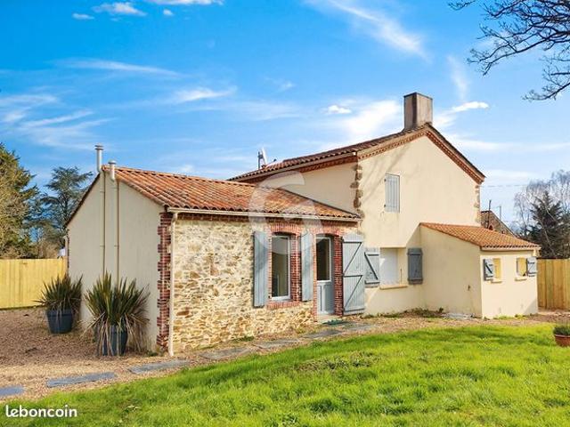 Maison vente à Poiroux