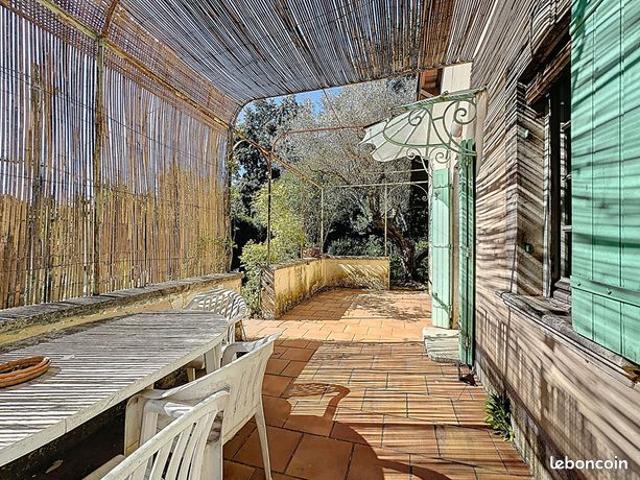 Maison vente à Villeneuve-lès-Avignon, Gard