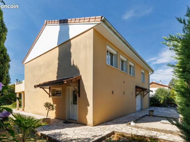 Maison vente à Privas, Saint-priest