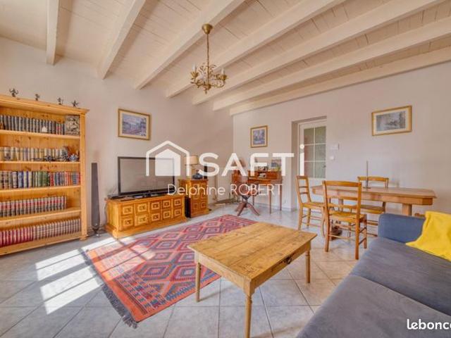 Maison vente à Saint-Jean-d'Angély, Saint-savinien