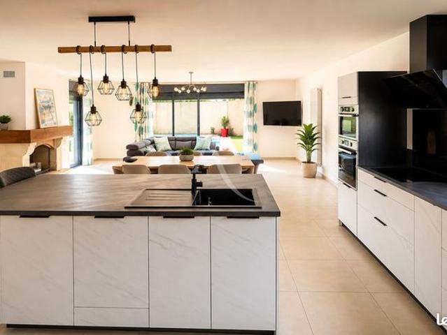 Maison vente à Saintes