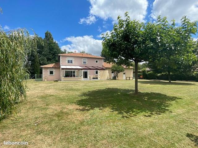Maison vente à Poitiers, Nouaillé-maupertuis