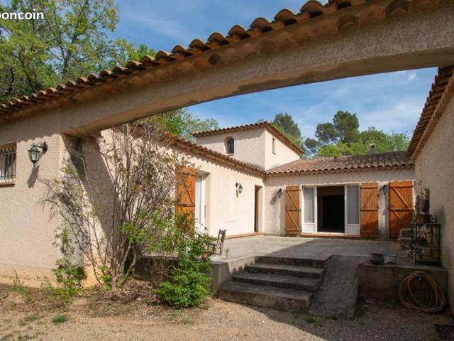 Maison vente à Brignoles, Tavernes