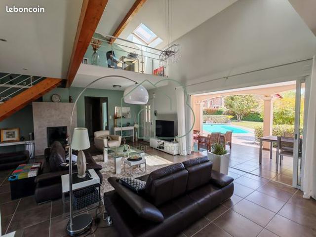 Maison vente à Villefranche-de-Rouergue, Flagnac