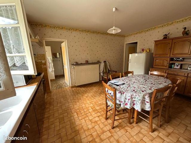 Maison vente à Niort, Chef-boutonne