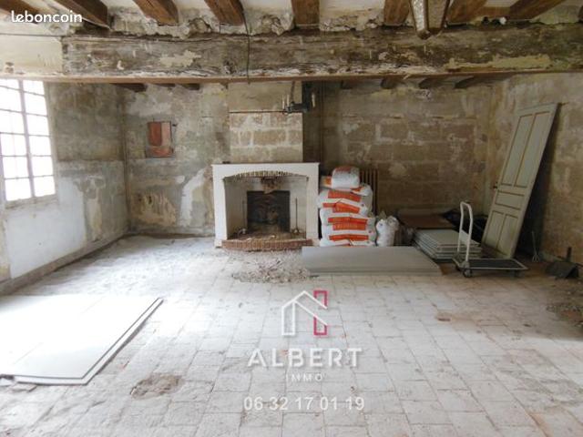 Maison vente à Saumur, Saulgé-l'hôpital