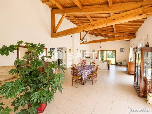 Maison vente à La Roche-sur-Yon, Saint-martin-des-tilleuls
