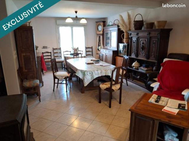 Maison vente à La Flèche, Luché-pringé