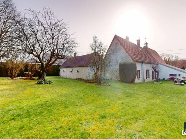 Maison vente à Chartres, Sours