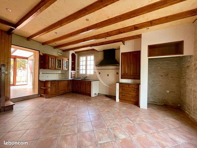 Maison vente à Fontenay-le-Comte, Saint-michel-en-l'herm