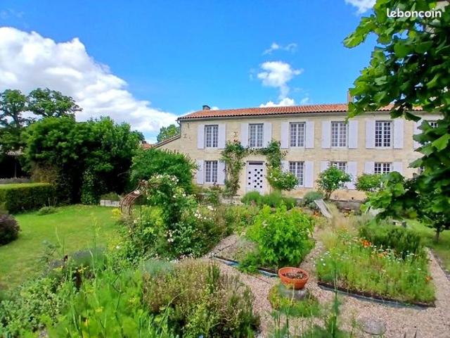 Maison vente à Saint-Jean-d'Angély, Beauvais-sur-matha