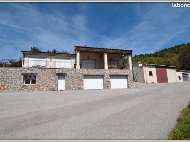 Maison vente à Castellane, Peyroules