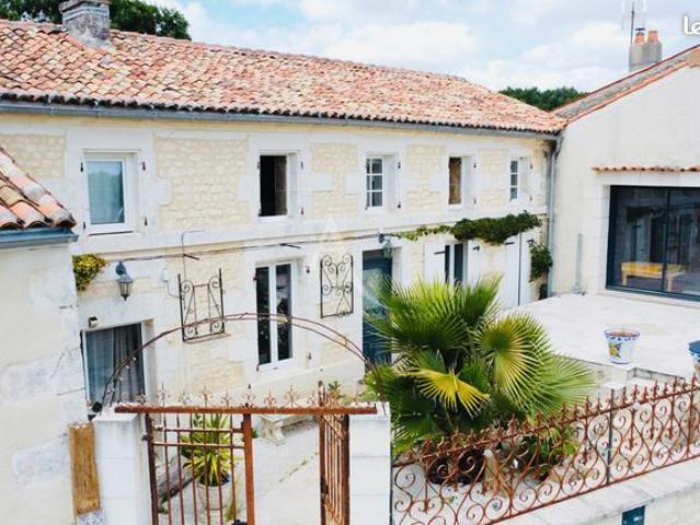 Maison vente à Saintes