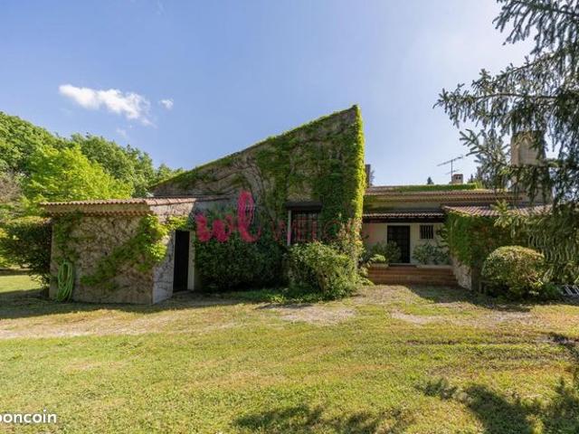 Maison vente à Aix-en-Provence, Cabriès