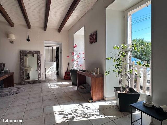 Maison vente à Jonzac, Saint-bonnet-sur-gironde