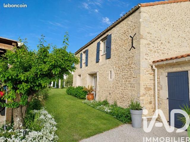 Maison vente à Fontenay-le-Comte, Triaize