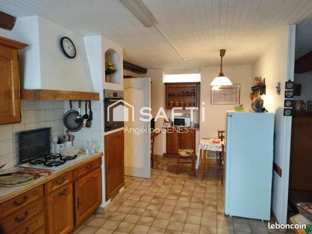 Maison vente à Saint-Jean-d'Angély, Cherbonnières