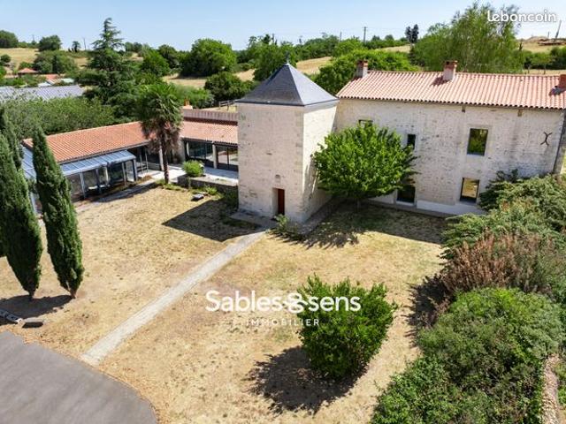 Maison vente à Bressuire, Nouvelle-Aquitaine