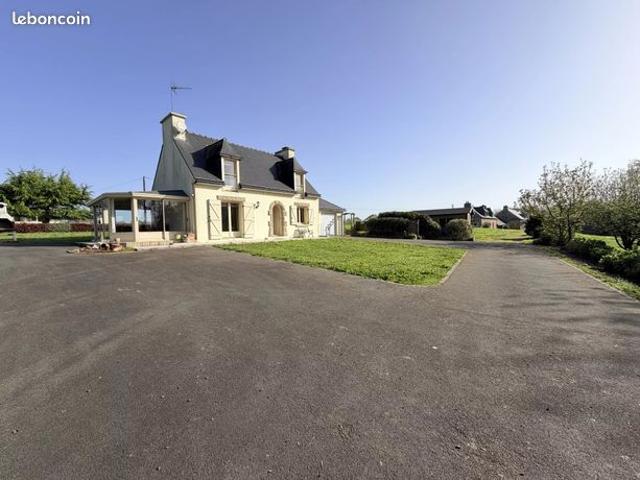Maison vente à Guingamp, Bretagne