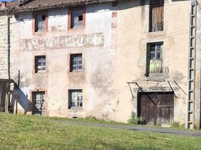 Maison vente à Ambert, Saint-amant-roche-savine