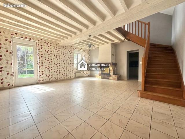 Maison vente à Château-Gontier, Chemazé
