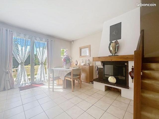 Maison vente à Versailles, Montigny-le-bretonneux