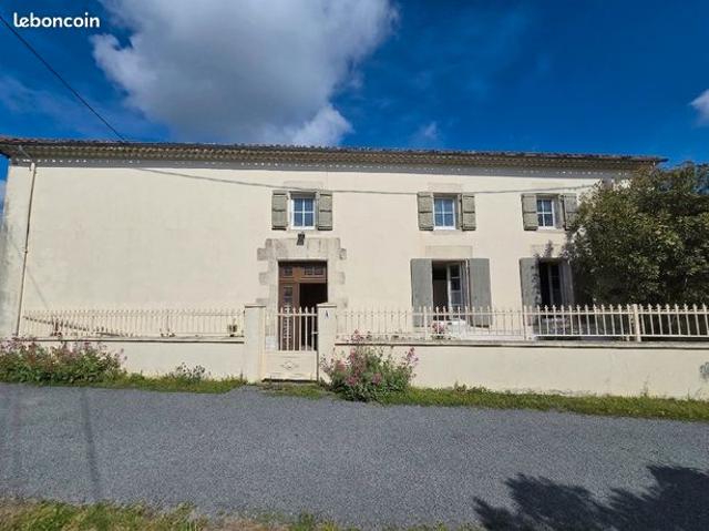 Maison vente à Lozay, Charente-Maritime