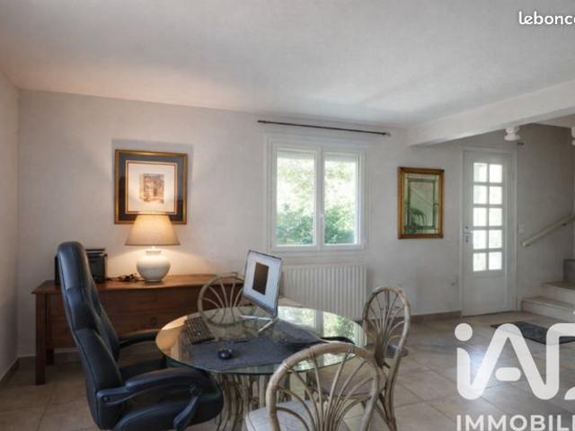 Maison vente à Oloron-Sainte-Marie, Ogenne-camptort
