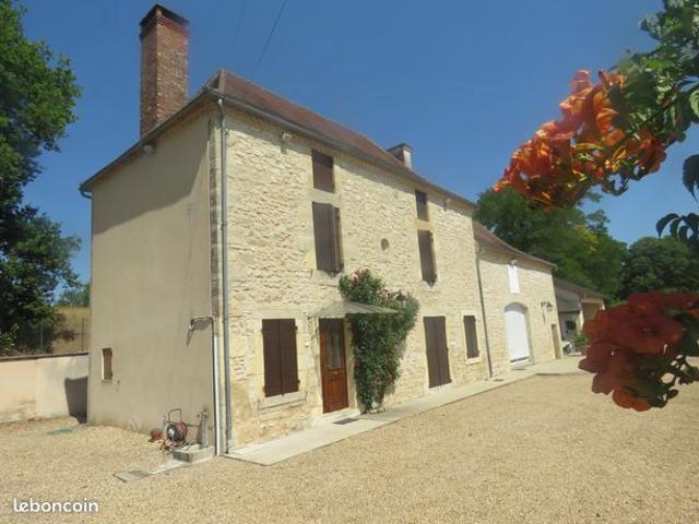 Maison vente à Nontron, Cherveix-cubas