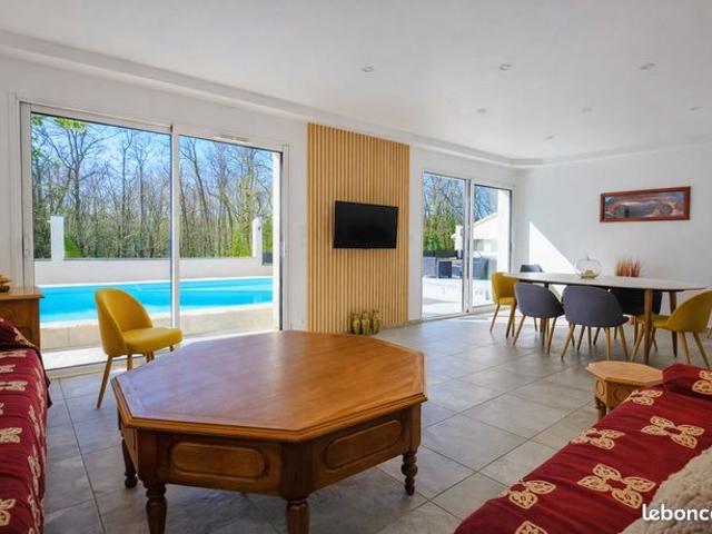 Maison vente à Angoulême, Trois-palis