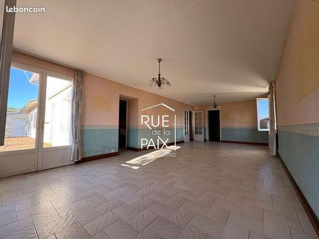 Maison vente à Parthenay, Fomperron